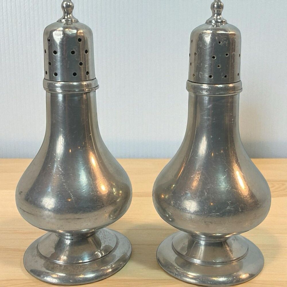 Stieff Pewter Vintage Salt & Pepper Shakers Set SV 13-9 Colonial 5” Some Wear